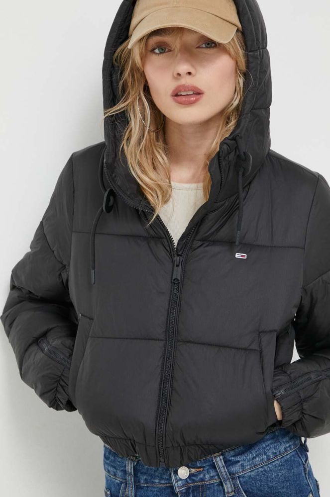 Куртка Tommy Jeans жіноча колір чорний зимова (3374873)