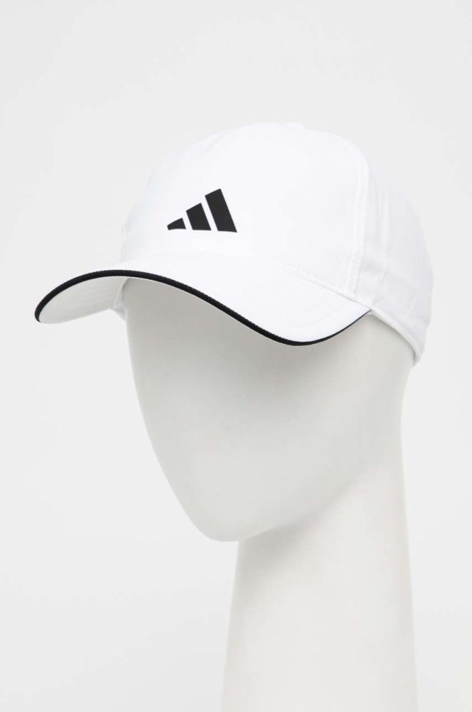 Кепка adidas Performance колір білий з принтом (2917037)